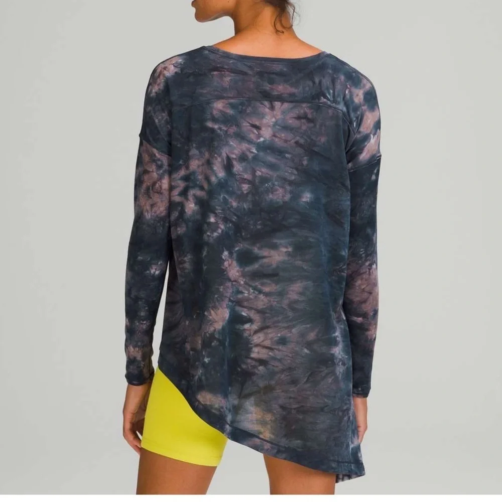 LULULEMON LULULEMON To The Point Long Sleeve Top Size Large Estimated